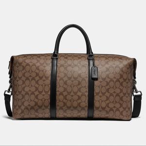Brand NEW !! Coach Trekker 52 In Signature Canvas